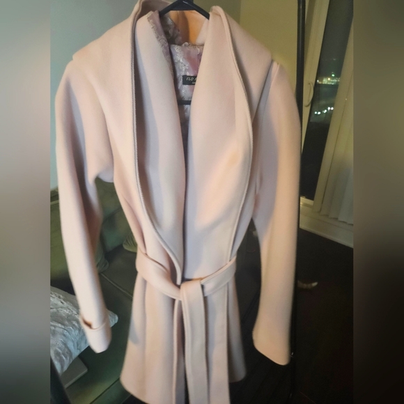 Fairly New Wool blend coat - Picture 3 of 7